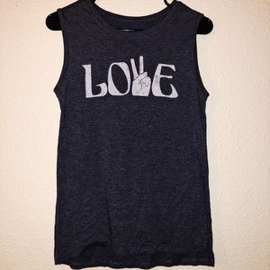 “Lo✌🏼e” graphic tank top.